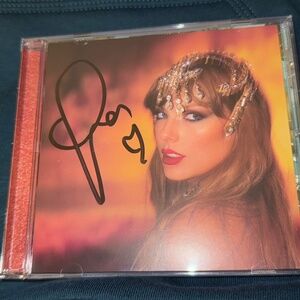 Taylor Swift The Life of a Showgirl Signed CD